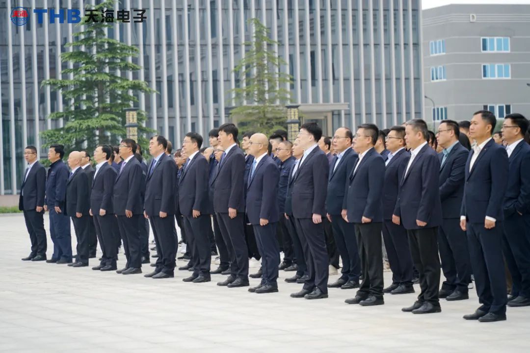 行注目礼.jpg 行注目礼.jpg