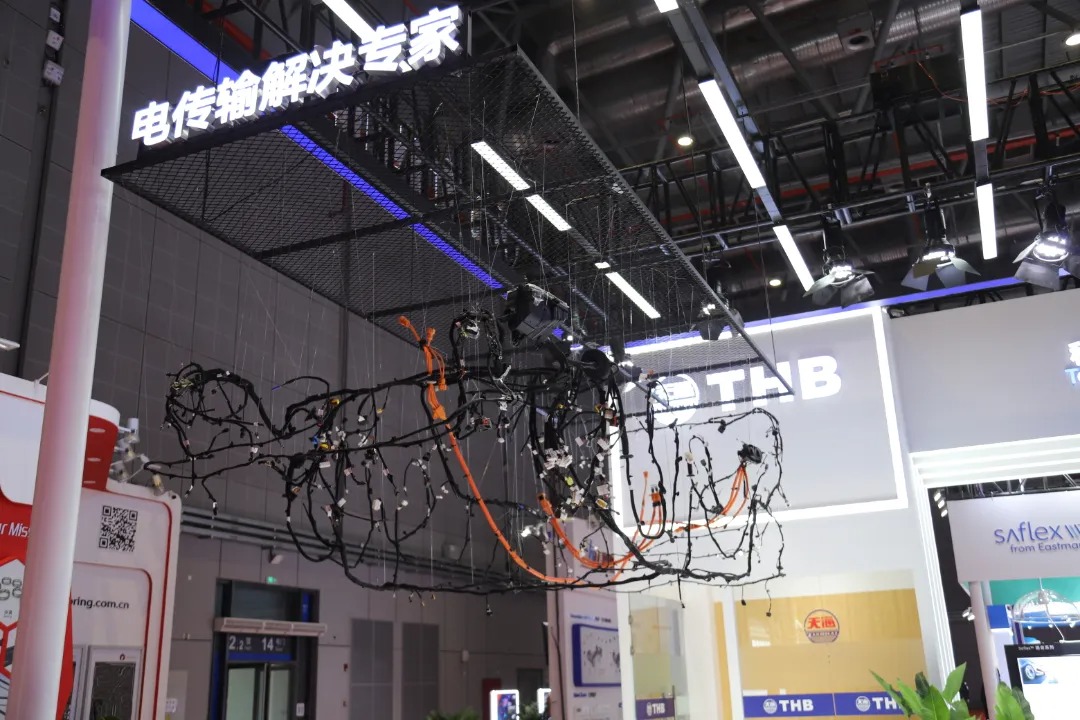 下载 (1).jpg 下载 (1).jpg