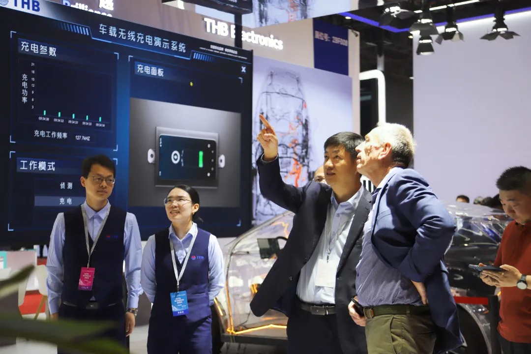 下载 (2).jpg 下载 (2).jpg