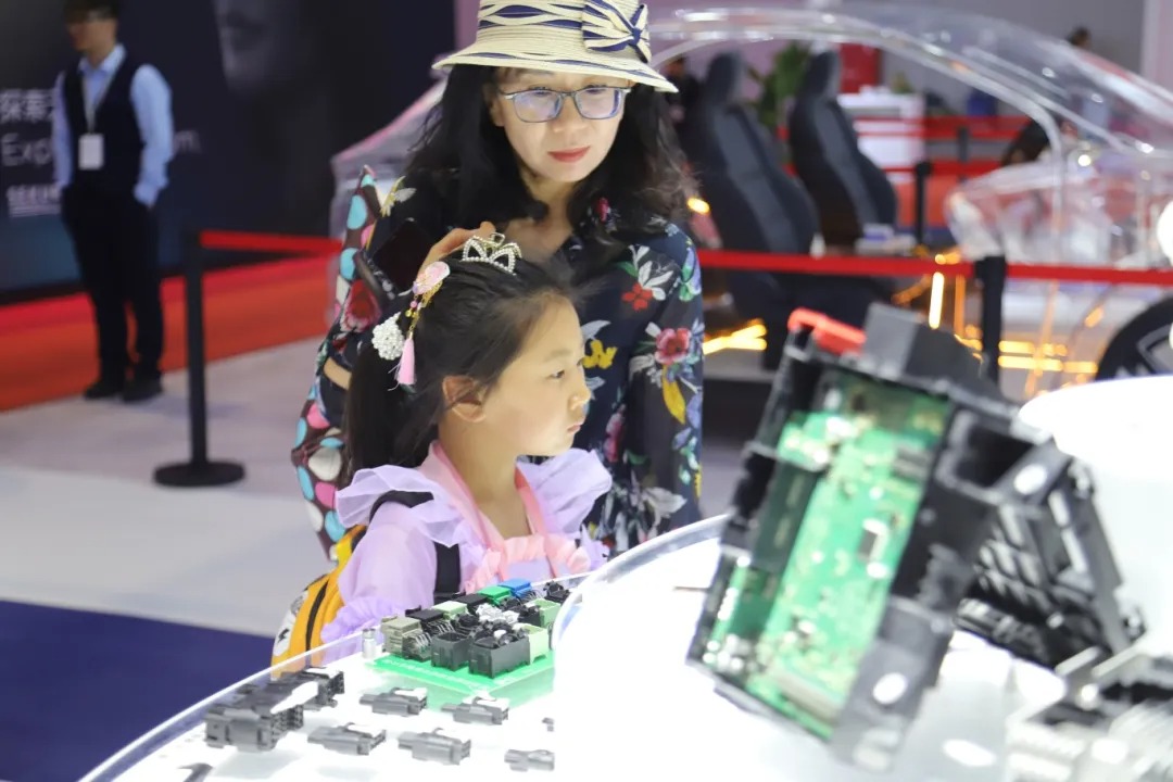 下载 (4).jpg 下载 (4).jpg