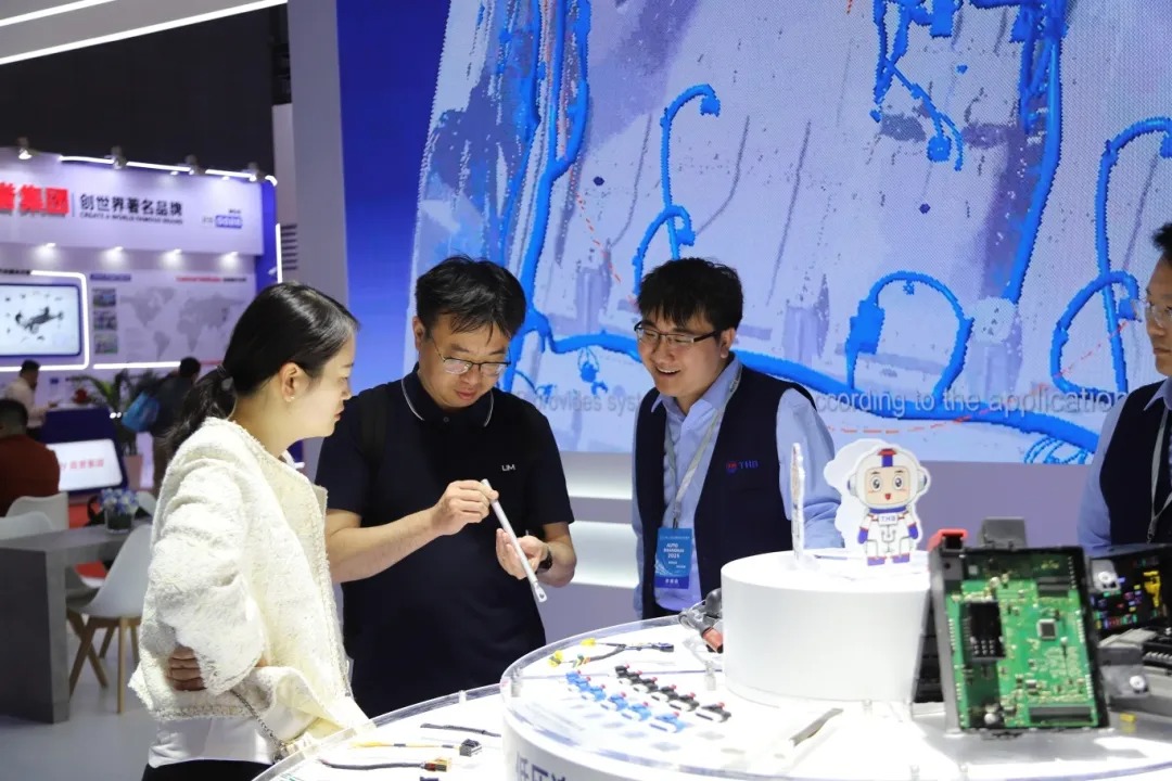 下载 (8).jpg 下载 (8).jpg